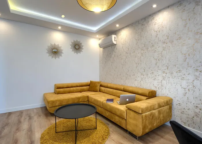 Kazou Residence Arkadia